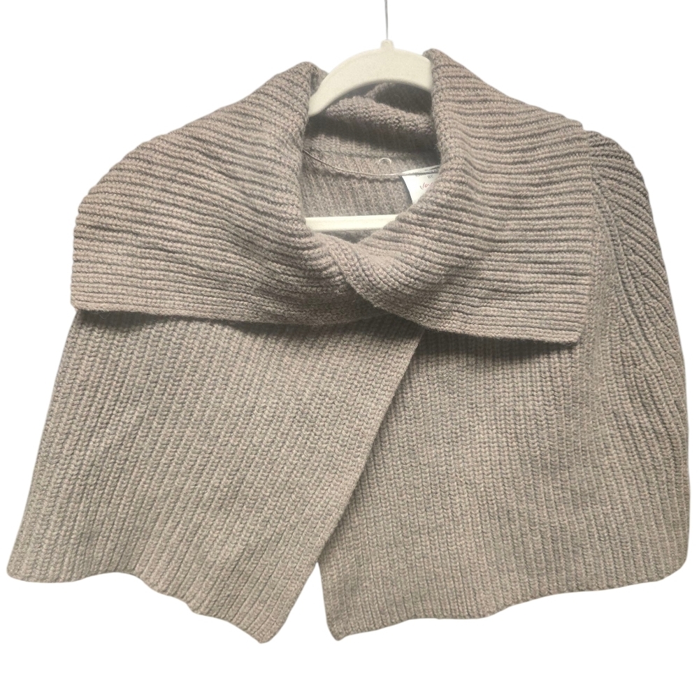 Jackpot Knitwear Wool Blend Snap Collar Short Capelet Textured Surface Sz. M